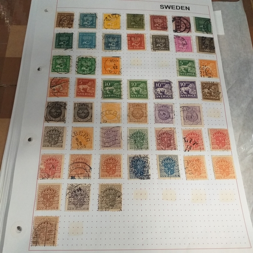 293 - Sweden collection on approx 35+ album pages, from early to early 2000's, earlier issues show good po... 