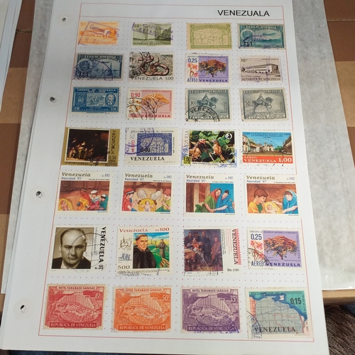 305 - Venezuela, small collection on 13 album sheets, from early issues (good selection of overprints) bul... 