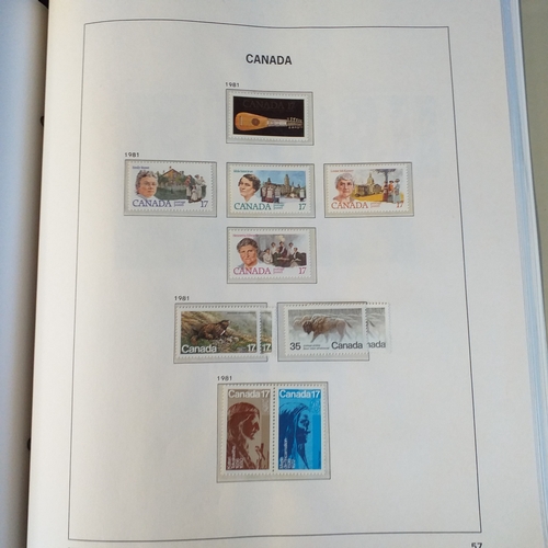 179 - Davo preprinted album - 1851-1985 - 70% complete with mainly un-mounted mint issues, superb conditio... 