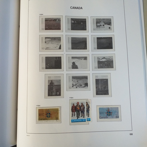 179 - Davo preprinted album - 1851-1985 - 70% complete with mainly un-mounted mint issues, superb conditio... 