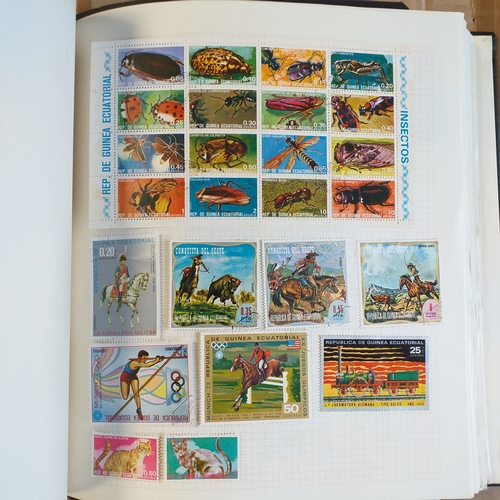 135 - African countries on approx 100 pages in a Devon Album.