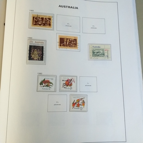 164 - Quality DAVO pre-printed album 1913-1985 in superb condition approx three quarters full, good repres... 