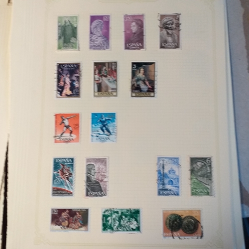 291 - Spain. Early, mostly used  collection to 1970's on 18 pages incl 4 covers - 328 stamps