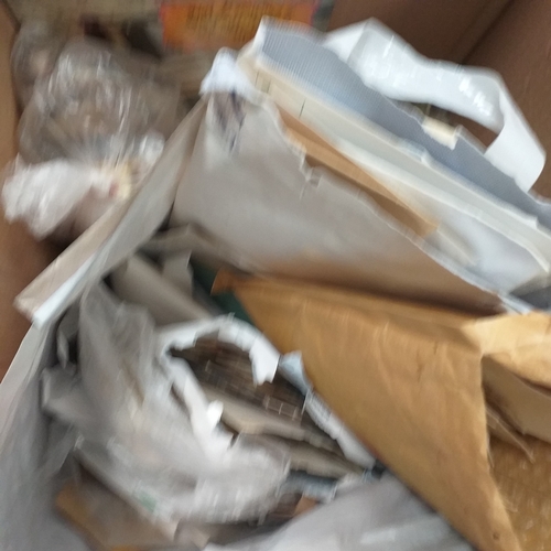 37 - Box of Kilo-Ware mainly GB / covers and packets / envelopes includes a small variety of world covers... 