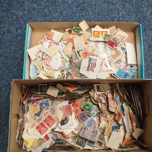 45 - Box - Shoe box containing 0.5 kg world kiloware, mostly off paper mostly pre 1960.