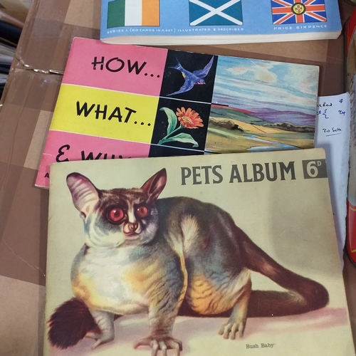 67 - Tin of Trade sets, 20 in all VG/Exc condition Cat Val 300