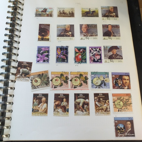 163 - Australia collection - 1911-1979 mint & used,on album pages,(including a small selection of states w... 