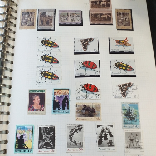 163 - Australia collection - 1911-1979 mint & used,on album pages,(including a small selection of states w... 