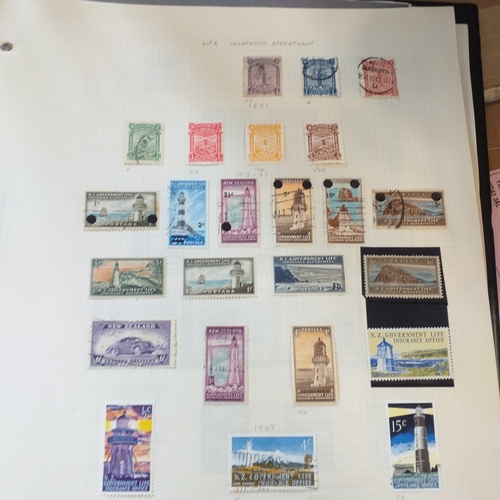 261 - New Zealand mint & used collection - 1882-1971 on album pages, 1972-2005 in a WH Smith Collecta Seri... 