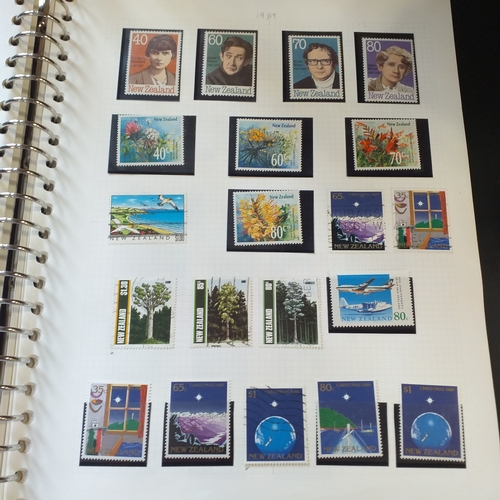 261 - New Zealand mint & used collection - 1882-1971 on album pages, 1972-2005 in a WH Smith Collecta Seri... 