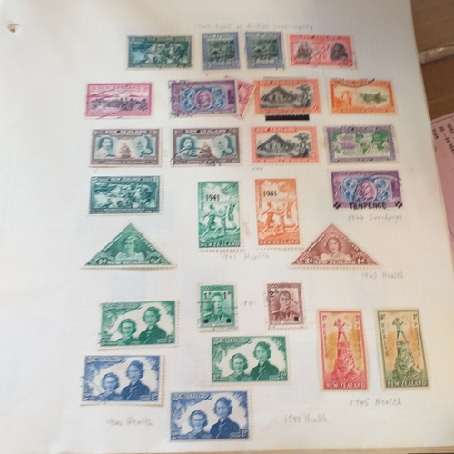 261 - New Zealand mint & used collection - 1882-1971 on album pages, 1972-2005 in a WH Smith Collecta Seri... 