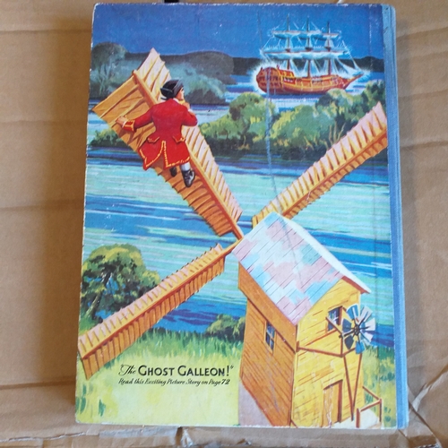 61 - Book - Radio Fun annual 1958.  Edges bumped and rubbed otherwise very good condition.