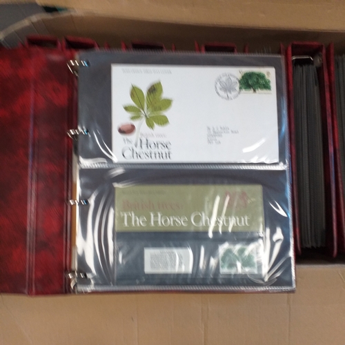 108 - GB FDC and presentation pack collection 1971 to 1990 in 13 Kestrel cover albums, includes Machin iss... 