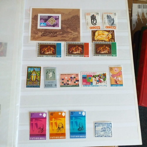 142 - Brown Lighthouse 16 page/32 sides stockbook - with mostly un-mounted mint selections.  Mostly Pacifi... 