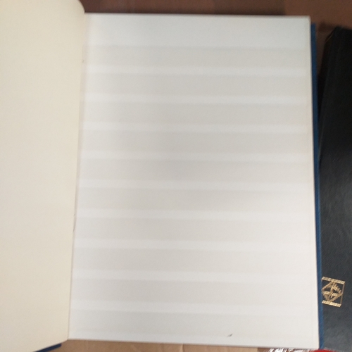 112 - 6 x stock books in good to excellent condition - 2 x 8 page/16 sides, 2x 16 page/32 sides, 1 x 15 pa... 