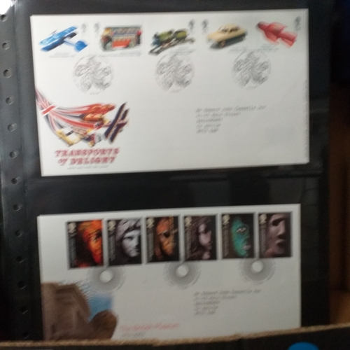 100 - GB FDC Collection of commemorative covers in 2 boxes 1960's-2019, looks complete from early 1980's. ... 
