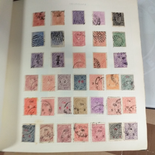 134 - World collection in 2 x Devon albums from early to approx 1980  and a WH Smith Collecta series album... 