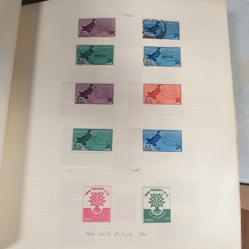 134 - World collection in 2 x Devon albums from early to approx 1980  and a WH Smith Collecta series album... 