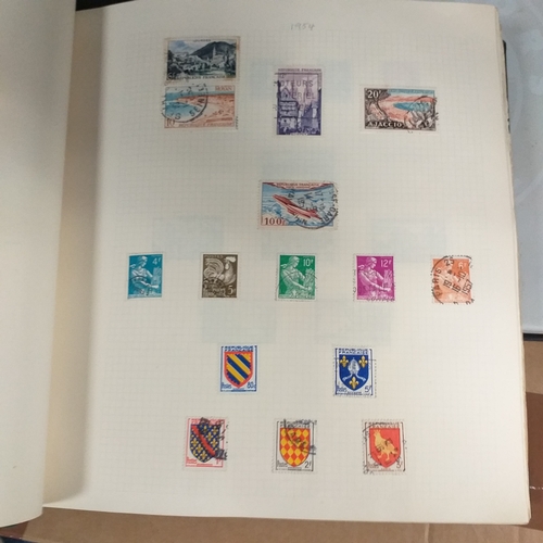 134 - World collection in 2 x Devon albums from early to approx 1980  and a WH Smith Collecta series album... 