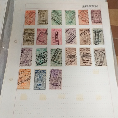 168 - Belgium substantial collection (many 100's) on 50+ pages approx, mint and used includes good selecti... 