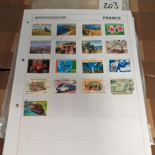 203 - French colonies, substantial collection on album sheets, many 100's mint and used from early to rece... 