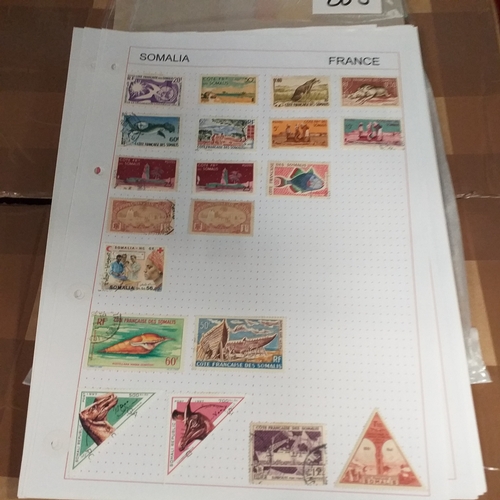 203 - French colonies, substantial collection on album sheets, many 100's mint and used from early to rece... 
