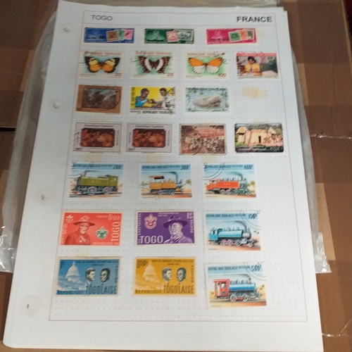 203 - French colonies, substantial collection on album sheets, many 100's mint and used from early to rece... 