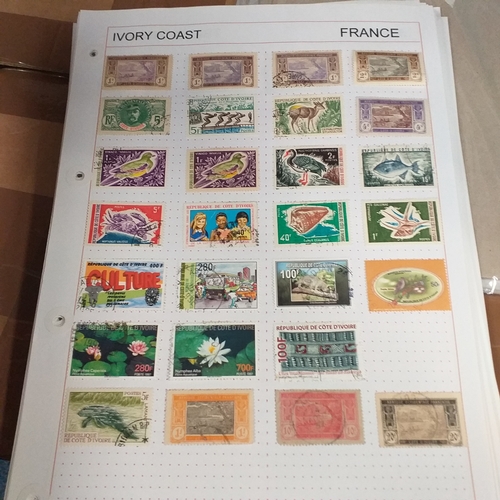 203 - French colonies, substantial collection on album sheets, many 100's mint and used from early to rece... 