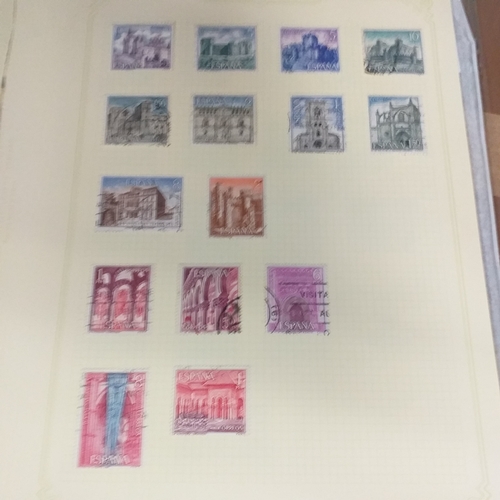 291 - Spain. Early, mostly used  collection to 1970's on 18 pages incl 4 covers - 328 stamps