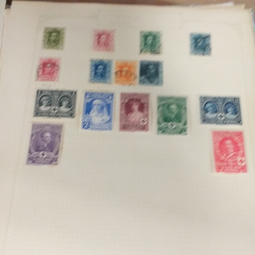 291 - Spain. Early, mostly used  collection to 1970's on 18 pages incl 4 covers - 328 stamps