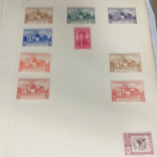 291 - Spain. Early, mostly used  collection to 1970's on 18 pages incl 4 covers - 328 stamps