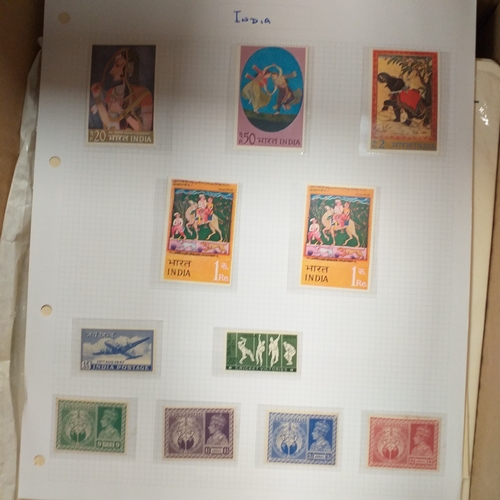 10 - Box: Album Sheets, all World, approximately 300 sheets, with no specific order. Good potential with ... 