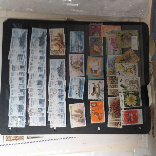 29 - Box of album leaves - 100's mostly Commonwealth, some foreign - viewing required