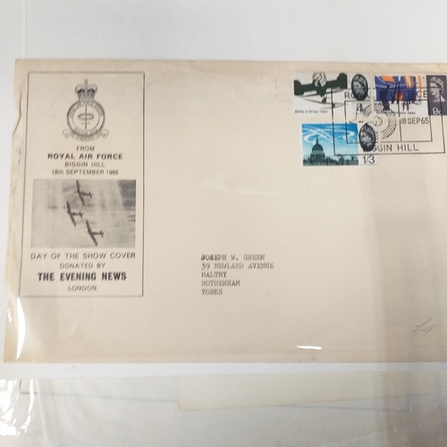 30 - Box of album leaves - 100's mostly Commonwealth, some foreign - viewing required