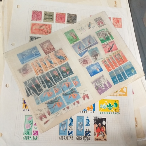 30 - Box of album leaves - 100's mostly Commonwealth, some foreign - viewing required