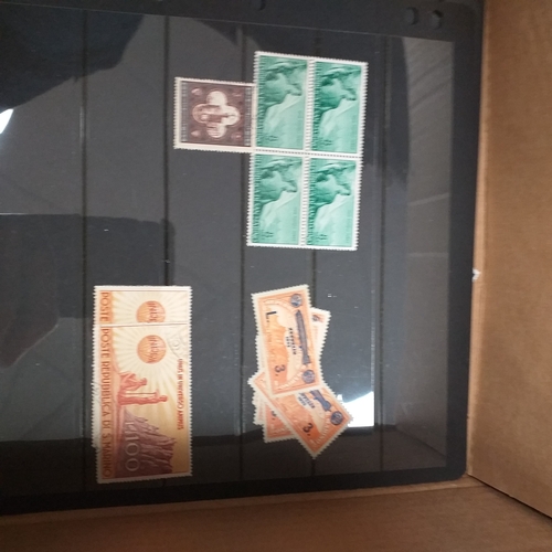 34 - Box of San Marino material, a few Hagners but mostly sets and singles in envelopes all sorted, inclu... 