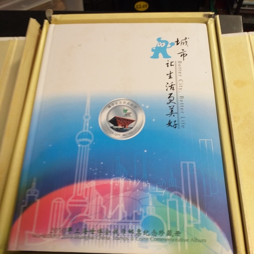 5 - Box: Hong Kong/China, a box contains a wide range of Hong Kong, HK SAR and China issues mostly MNH w... 