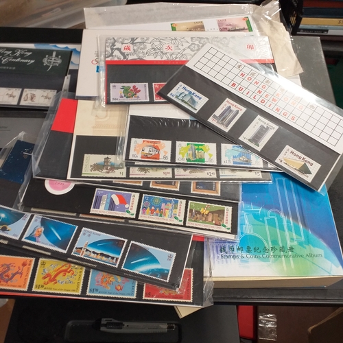 5 - Box: Hong Kong/China, a box contains a wide range of Hong Kong, HK SAR and China issues mostly MNH w... 