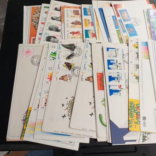 5 - Box: Hong Kong/China, a box contains a wide range of Hong Kong, HK SAR and China issues mostly MNH w... 