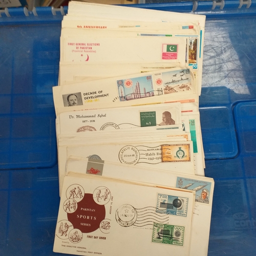 14 - Glory box - albums and stock books, box of loose stamps on/off paper, stock cards etc, empty album a... 