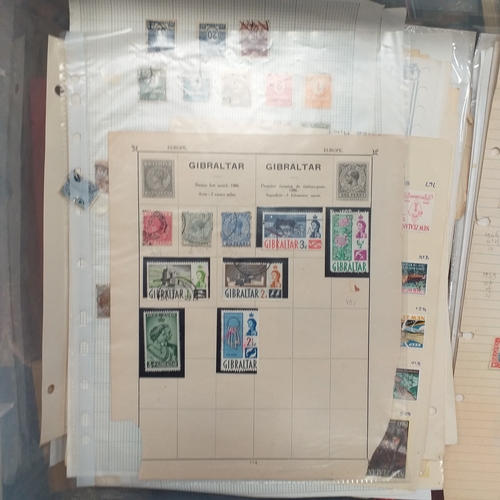 31 - Box of album leaves - 100's mostly Commonwealth, some foreign - viewing required