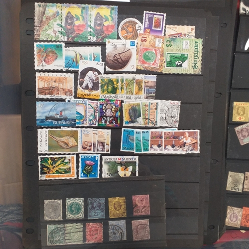 32 - Box of album leaves - 100's mostly Commonwealth, some foreign - viewing required