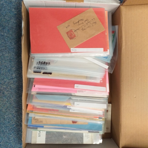 4 - Box: Great Britain: A retired dealer's stock of covers, predominately postal stationery, and some po... 