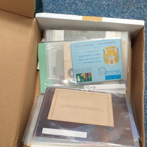 4 - Box: Great Britain: A retired dealer's stock of covers, predominately postal stationery, and some po... 