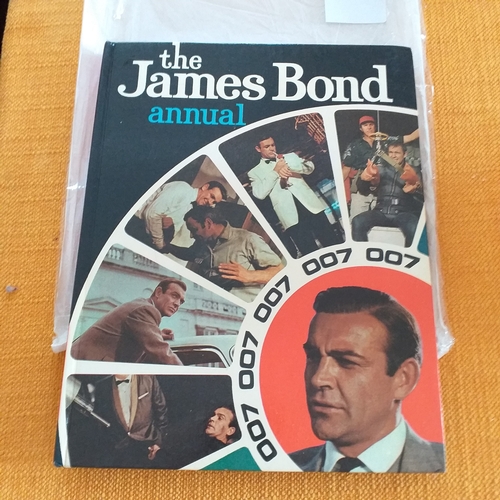 42 - James Bond Annual 1968, scarce in very good condition.
