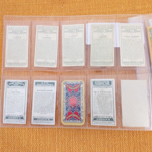 49 - Small lot of scarcer sports cards in leaves, mixed condition, includes variety pair of Cartledges 'P... 