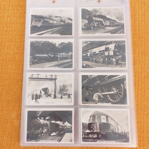 51 - 5 Railway sets, very clean Cat Price £150+