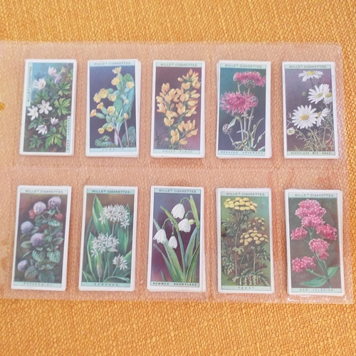52 - 4 Flower sets from Wills and Carreras, all very clean and in very good condition.  Cat £85