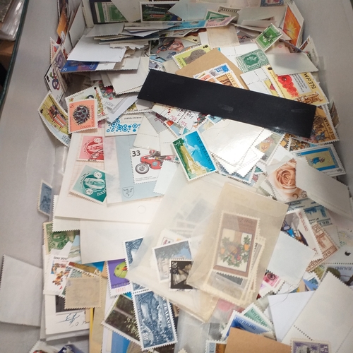 6 - Box: Better all world kiloware, but mostly British Commonwealth. Majority off paper and includes man... 