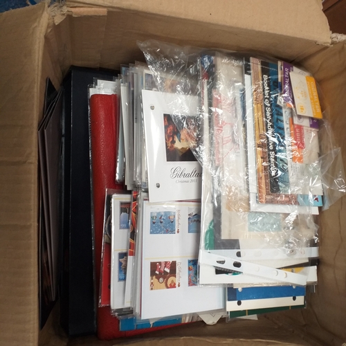 7 - Box: Gibraltar contains presentation packs, year packs, sheetlets & covers. There are 3 collections,... 